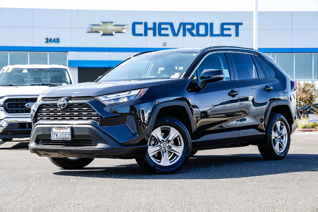 Used 2022 Toyota RAV4 XLE