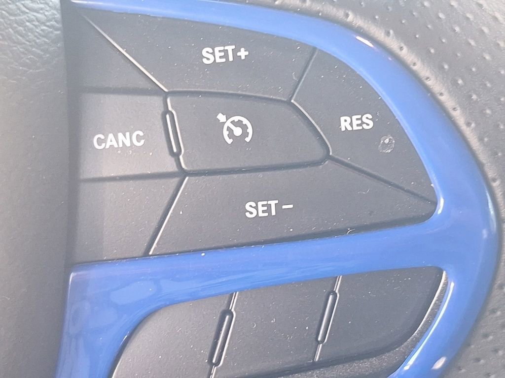 Used 2023 Dodge Challenger R/T w/ Plus Package image 30