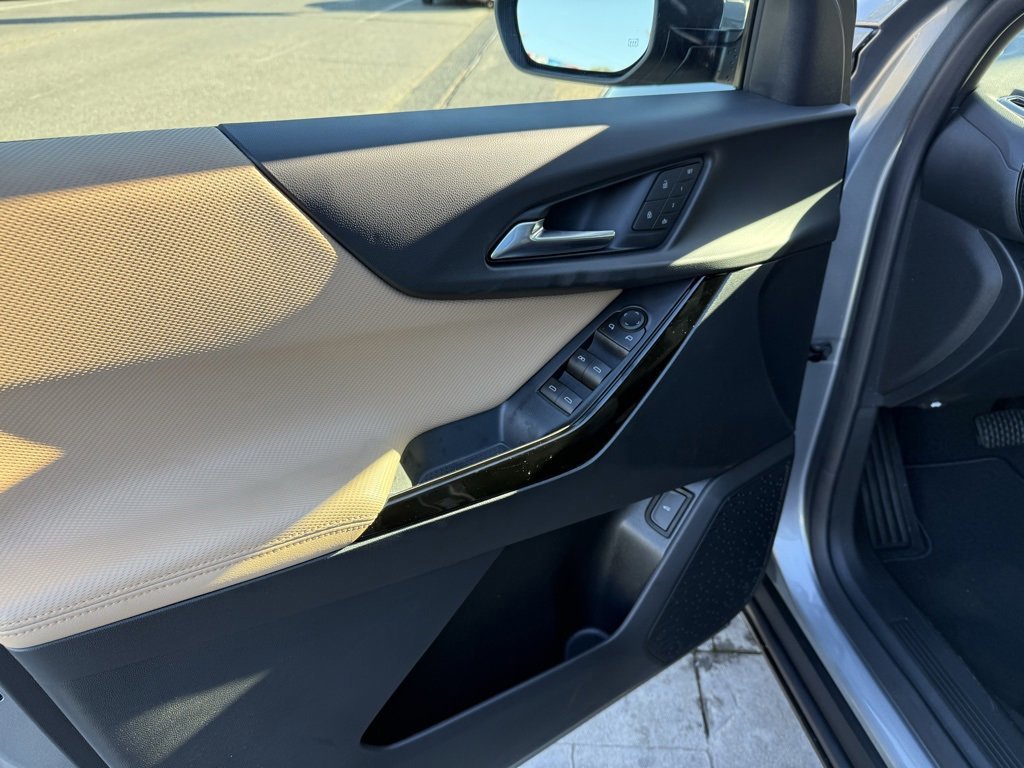 New 2026 Chevrolet Equinox ACTIV w/ Convenience Package III image 8