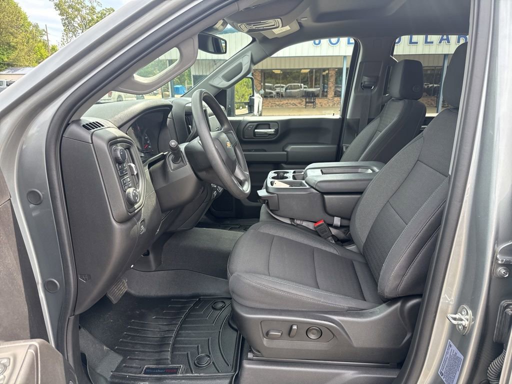 Used 2024 Chevrolet Silverado 2500 Custom w/ Custom Value Package AWD/4WD image 28