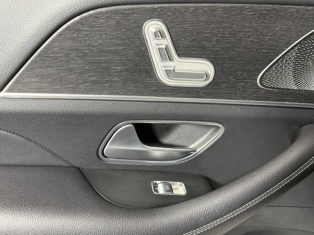 Used 2022 Mercedes-Benz GLS 450 4MATIC w/ AMG Line Exterior image 23