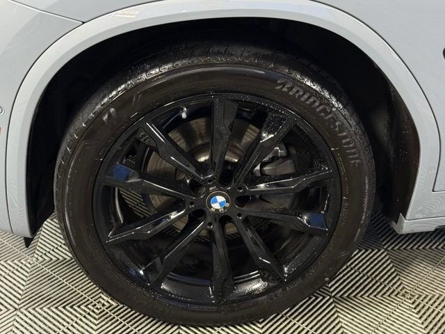 Used 2025 BMW X4 xDrive30i w/ Premium Package AWD/4WD image 14