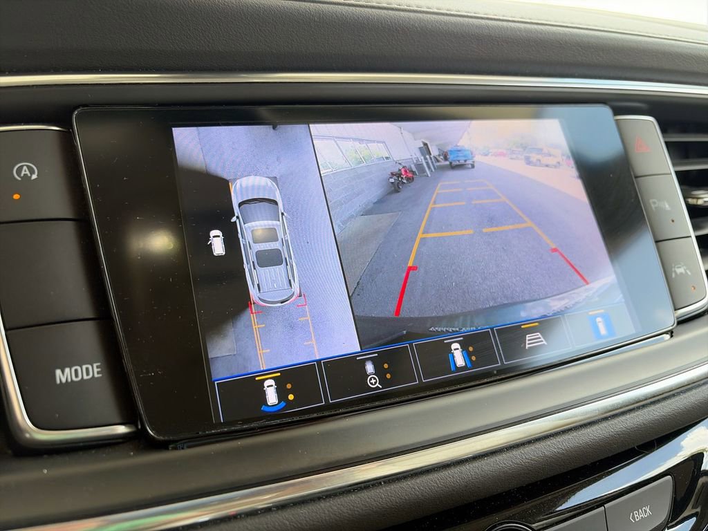 Used 2022 Buick Enclave Avenir w/ Avenir Technology Package image 21