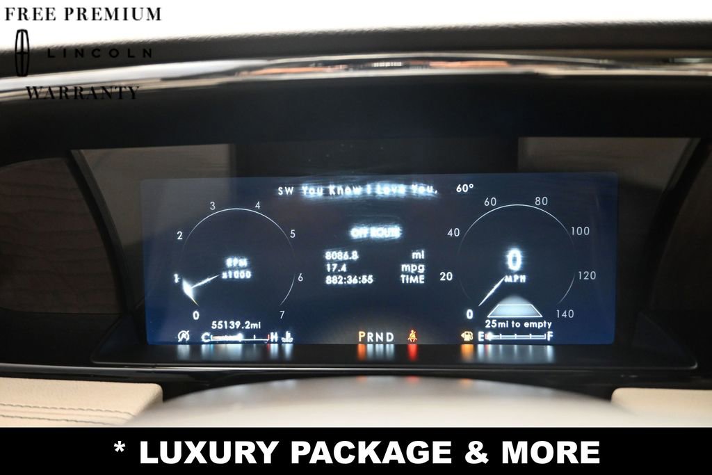 Used 2021 Lincoln Navigator Reserve w/ Luxury Package RWD image 17