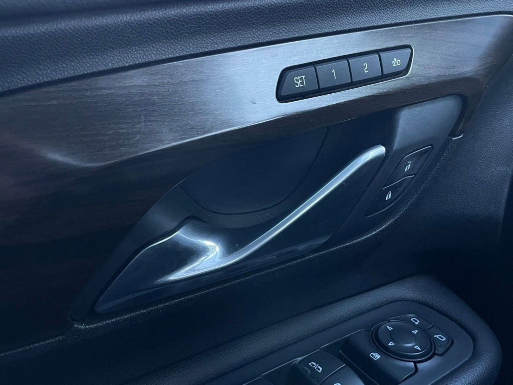 Used 2018 GMC Terrain Denali w/ Advanced Safety Package FWD image 13