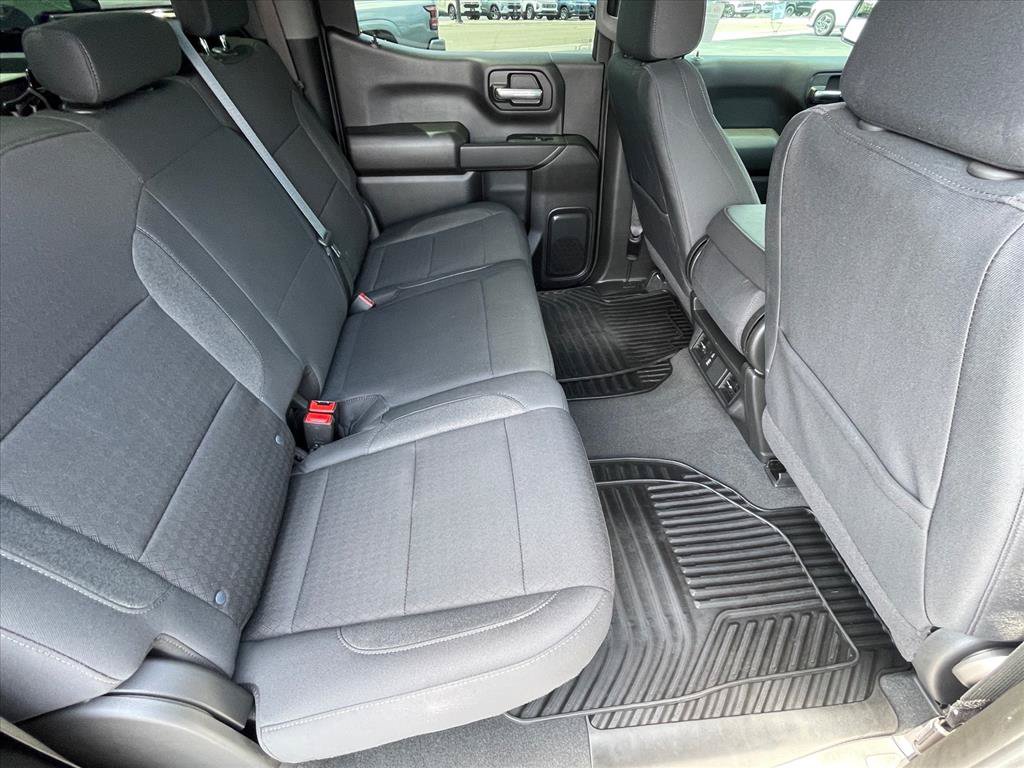 Used 2026 Chevrolet Silverado 1500 Custom w/ LPO, Dark Essentials Package AWD/4WD image 24