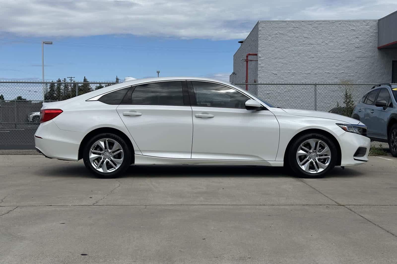 Used 2019 Honda Accord LX image 2