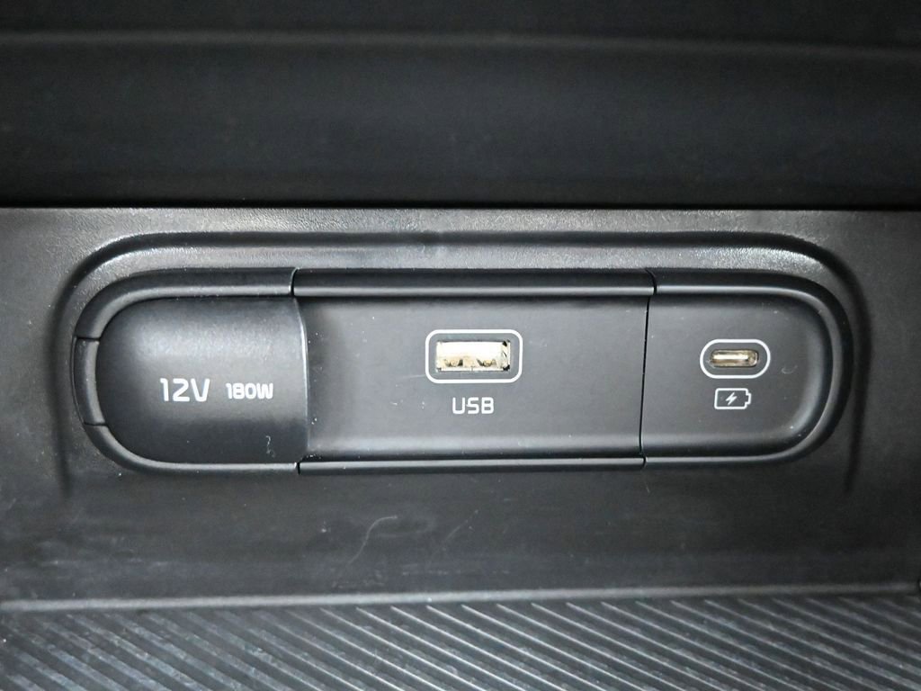 Used 2024 Kia Sportage LX image 33