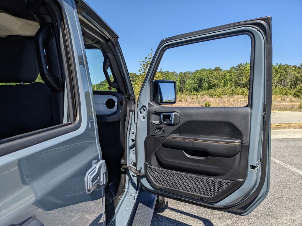 Certified 2025 Jeep Wrangler Unlimited Sahara AWD/4WD image 58