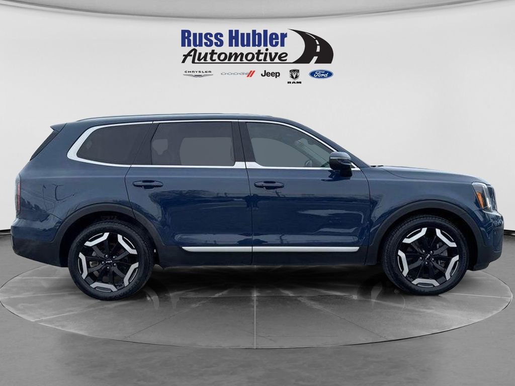 Used 2023 Kia Telluride EX FWD image 10