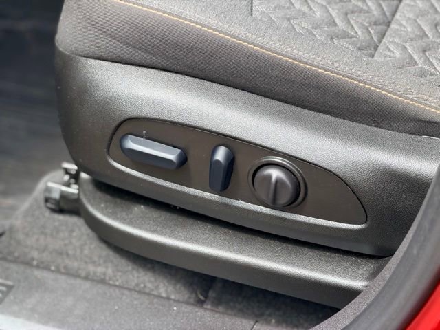 Used 2024 Chevrolet Equinox LT w/ LPO, Floor Liner Package FWD image 7