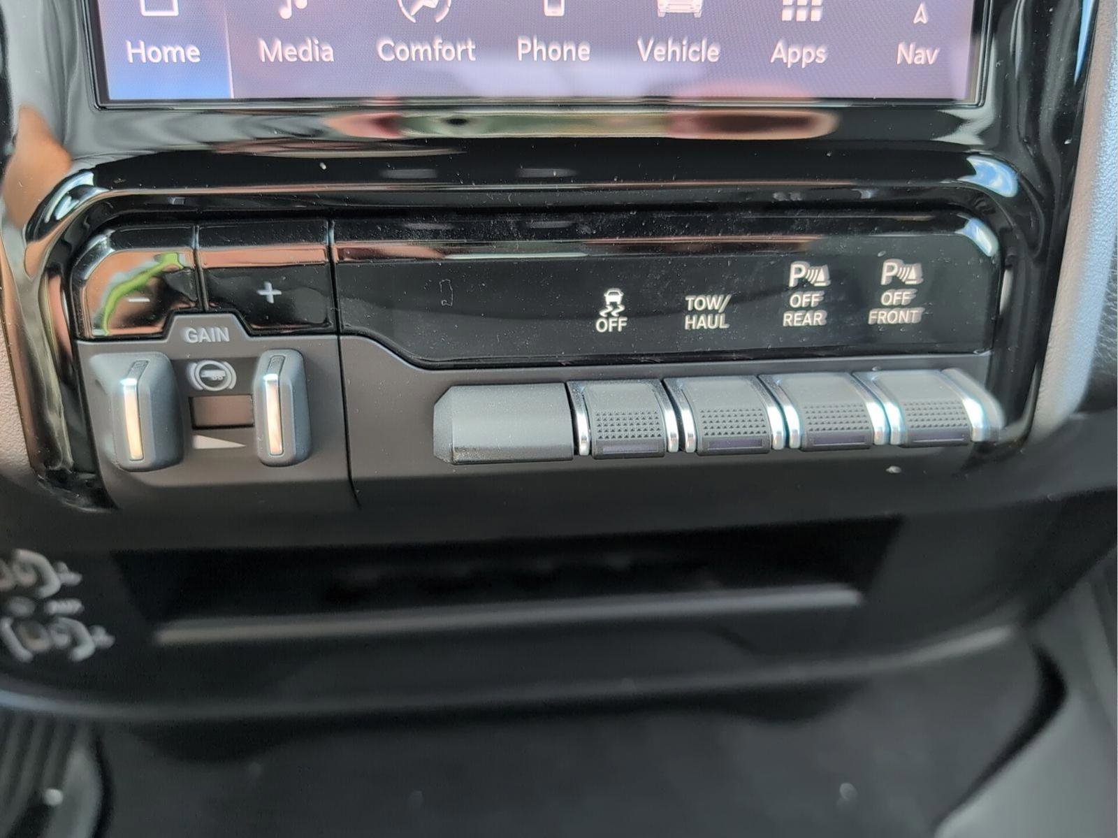 New 2026 RAM 2500 Big Horn AWD/4WD image 22