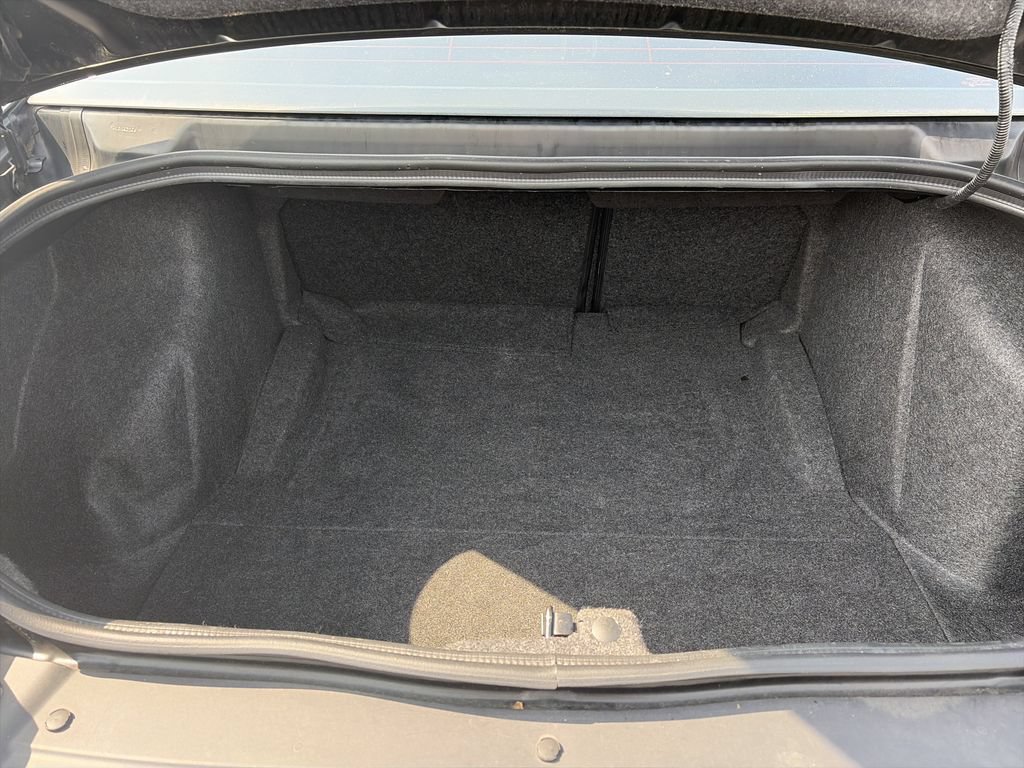 Used 2019 Dodge Challenger SXT w/ Blacktop Package RWD image 27