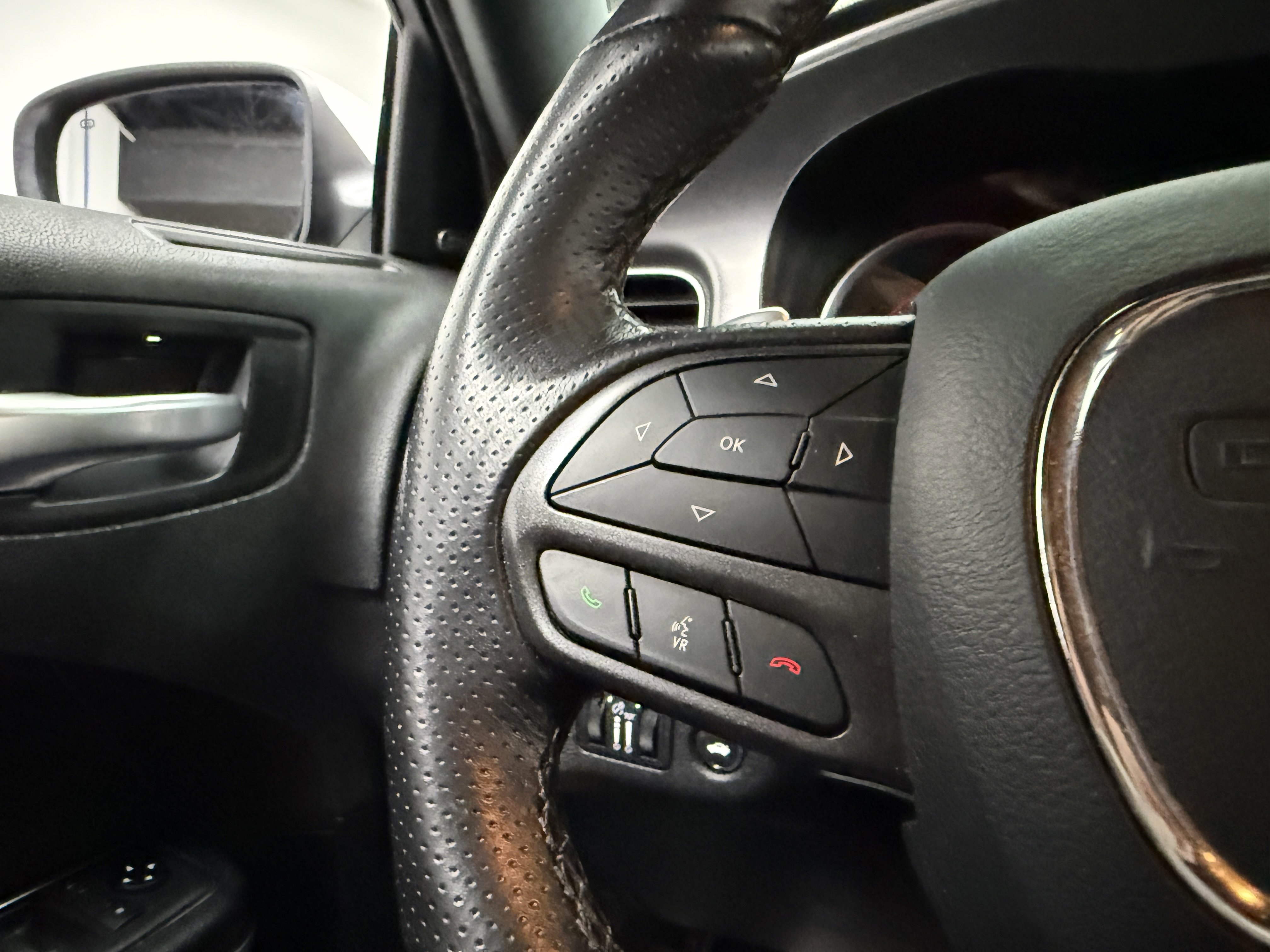 Used 2020 Dodge Charger Scat Pack image 14