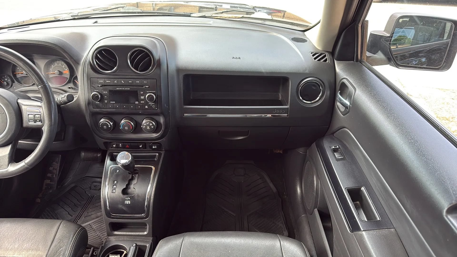 Used 2015 Jeep Patriot High Altitude AWD/4WD image 26