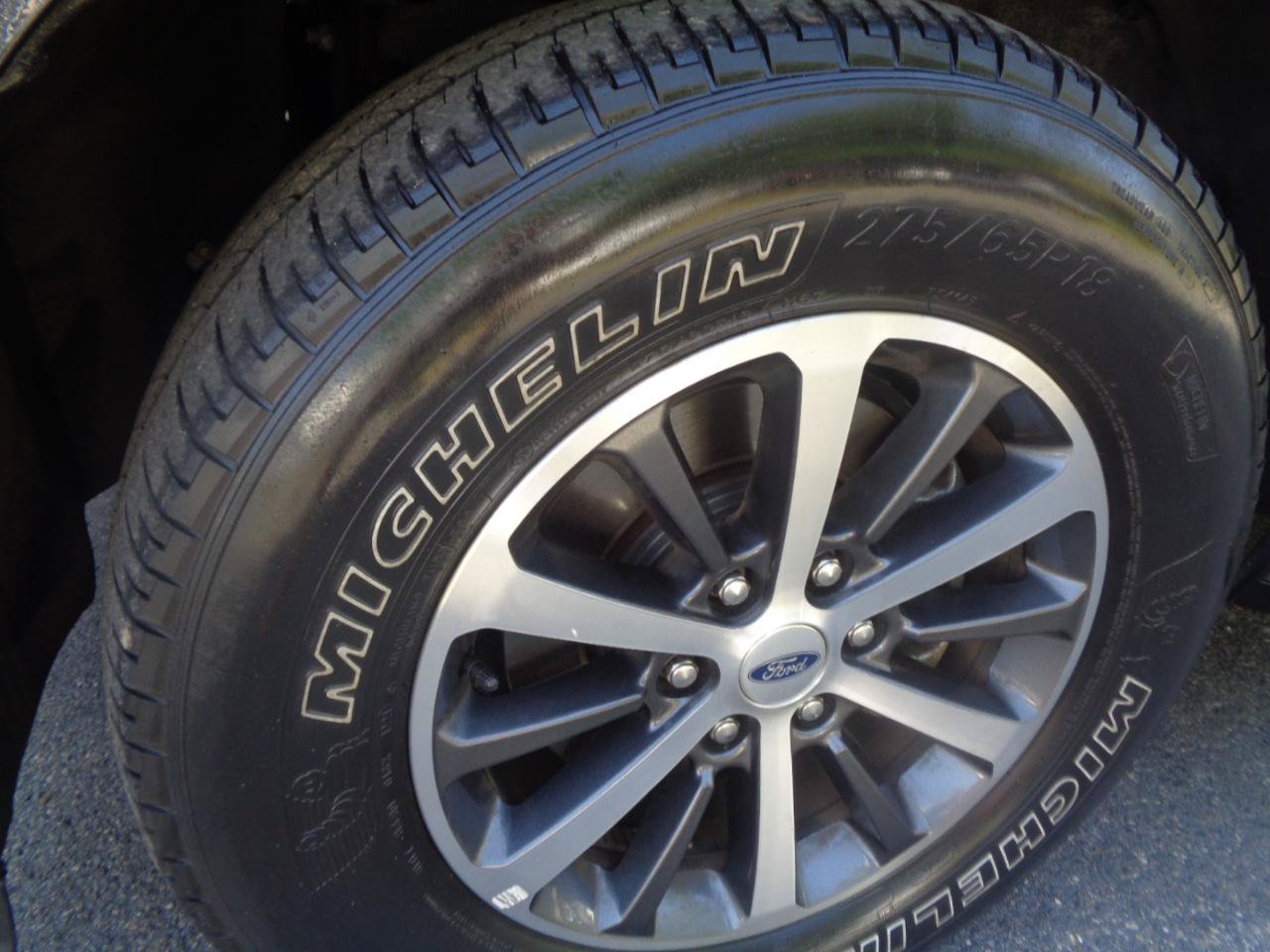 Used 2021 Ford Expedition XL AWD/4WD image 38