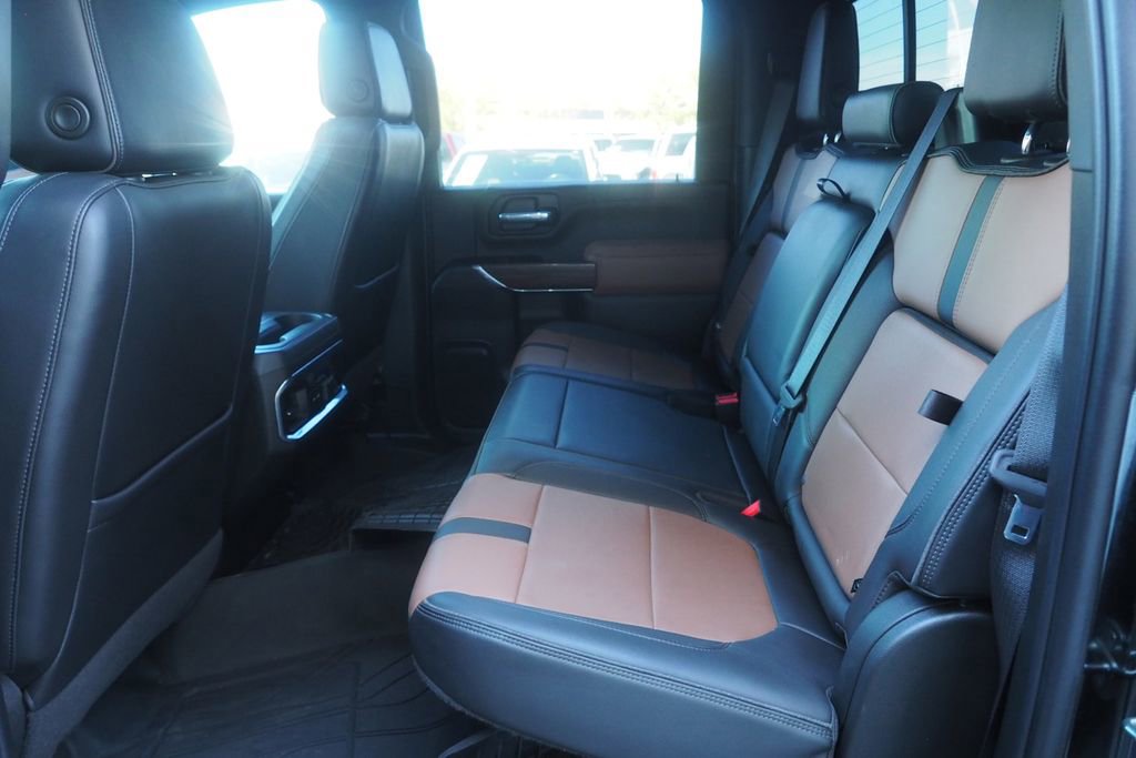 Used 2022 Chevrolet Silverado 3500 High Country image 20