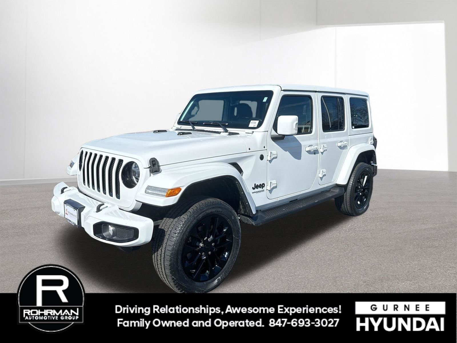 Used 2022 Jeep Wrangler Unlimited Sahara image 5