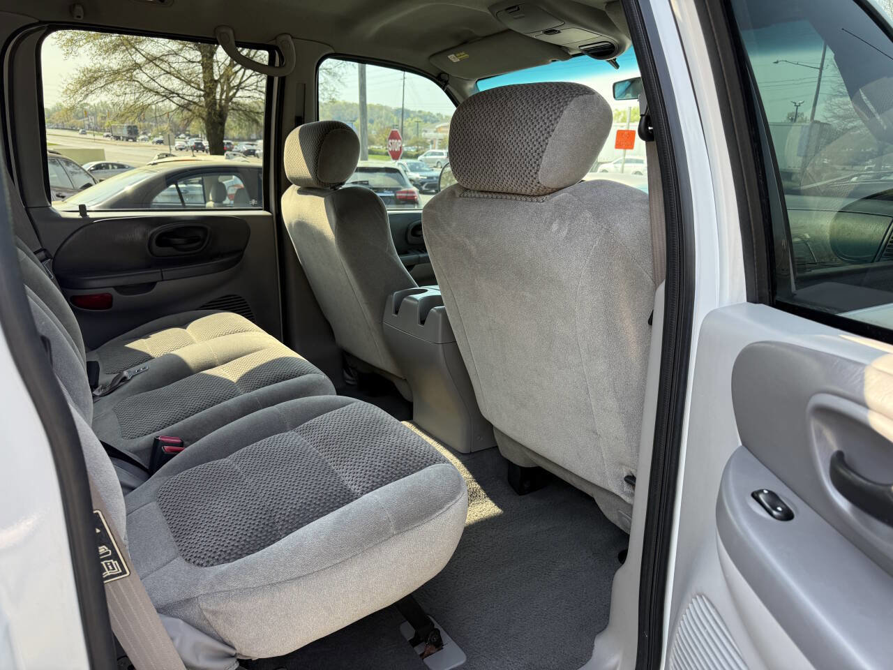 Used 2002 Ford F150 XLT image 15