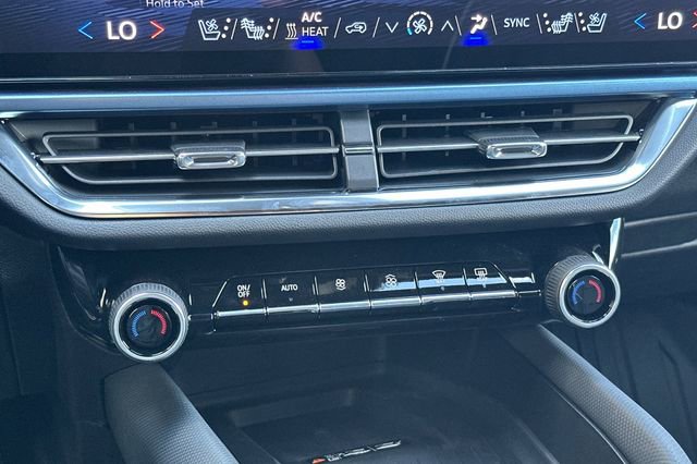 New 2026 Chevrolet Equinox EV LT w/ Convenience Package II image 27