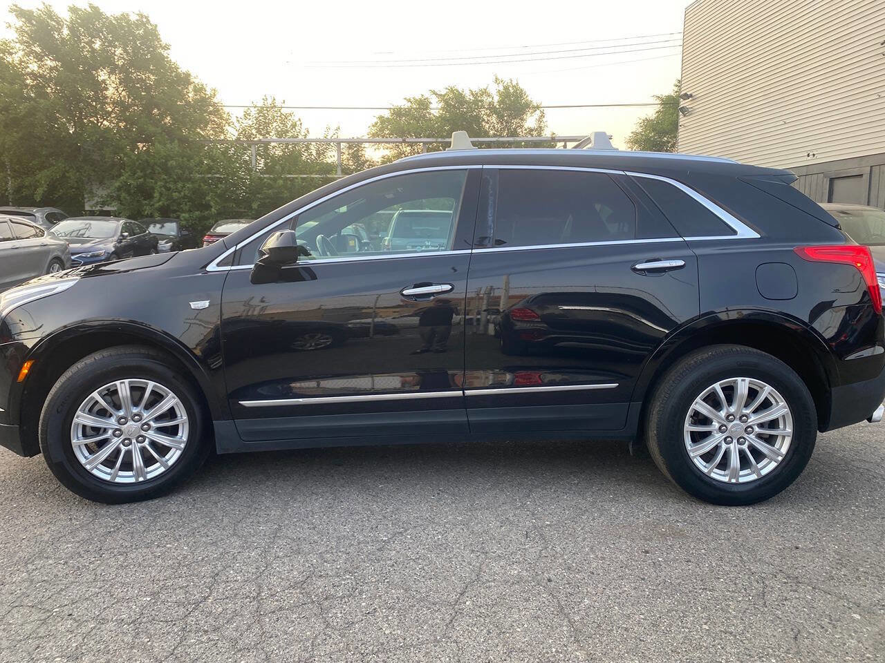 Used 2017 Cadillac XT5 FWD image 12