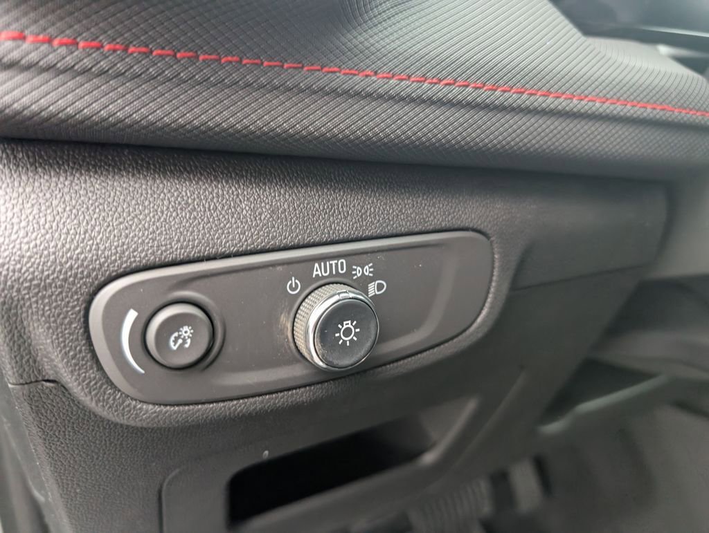 New 2026 Chevrolet TrailBlazer RS w/ Driver Confidence Package image 16