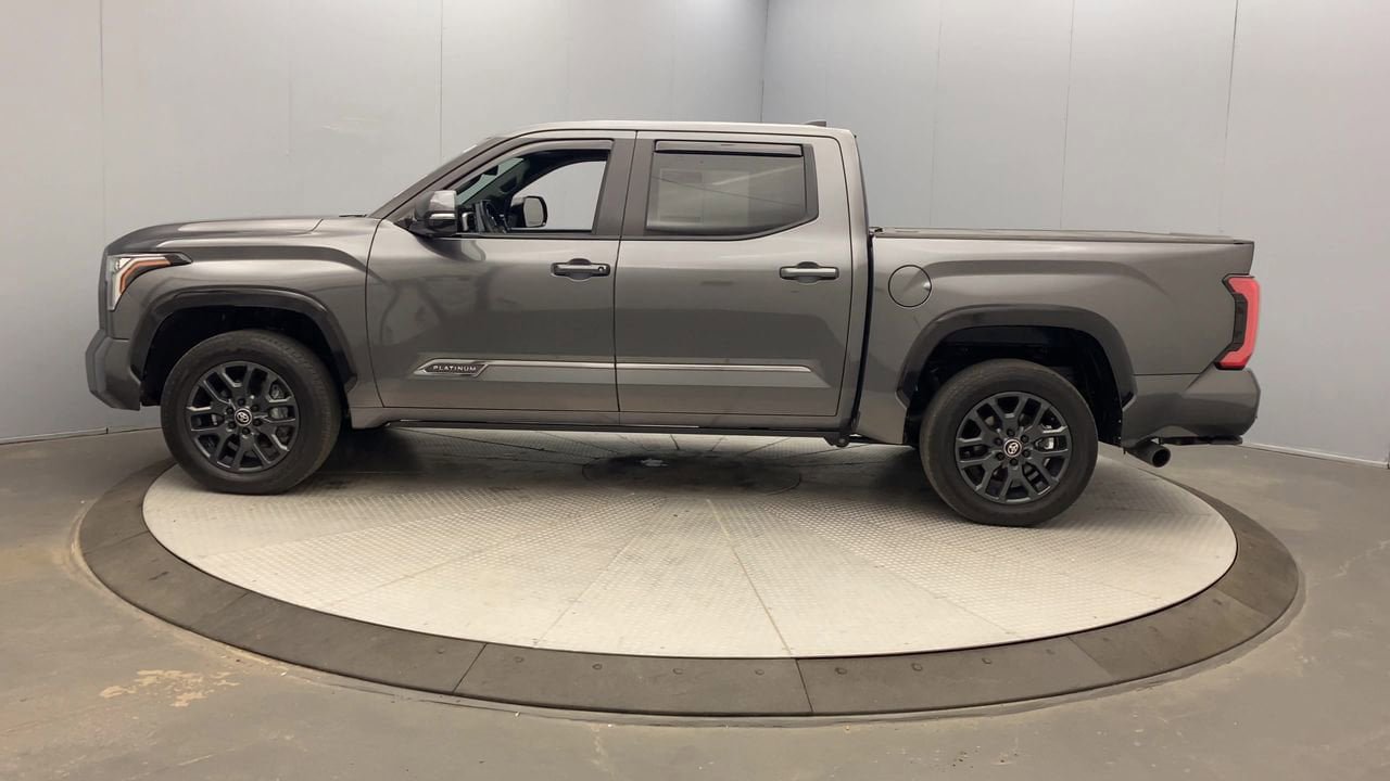 Used 2025 Toyota Tundra Platinum AWD/4WD image 2