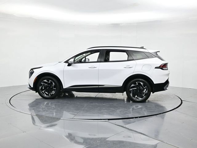 Used 2025 Kia Sportage SX image 8