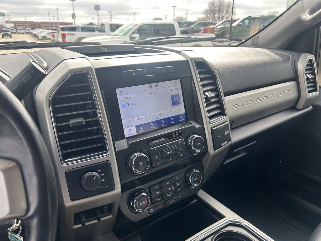 Certified 2021 Ford F250 Lariat w/ Lariat Value Package image 21