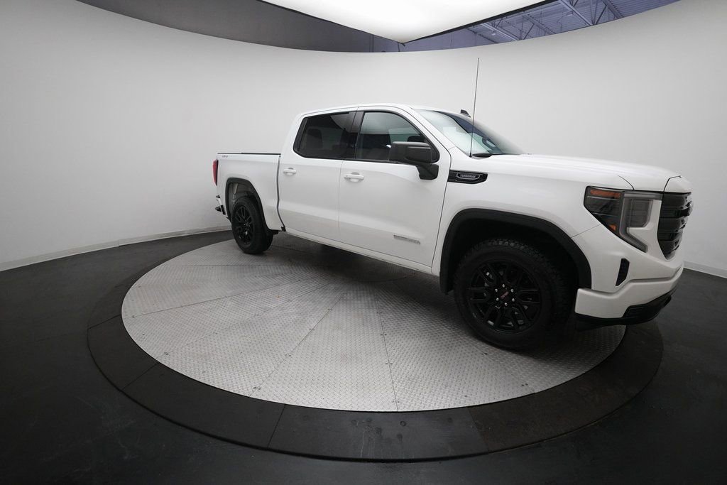 Used 2025 GMC Sierra 1500 Elevation image 11