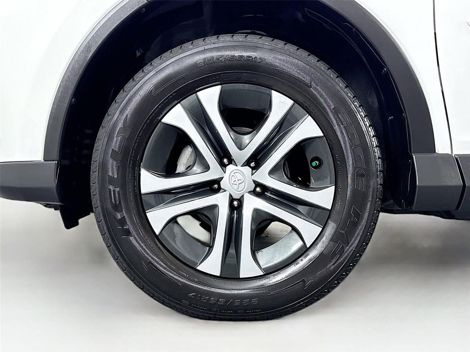 Used 2018 Toyota RAV4 LE w/ All Weather Liner Package AWD/4WD image 40