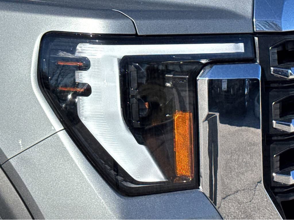 New 2026 GMC Sierra 2500 SLE image 19