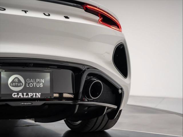 Used 2025 Lotus Emira RWD image 31