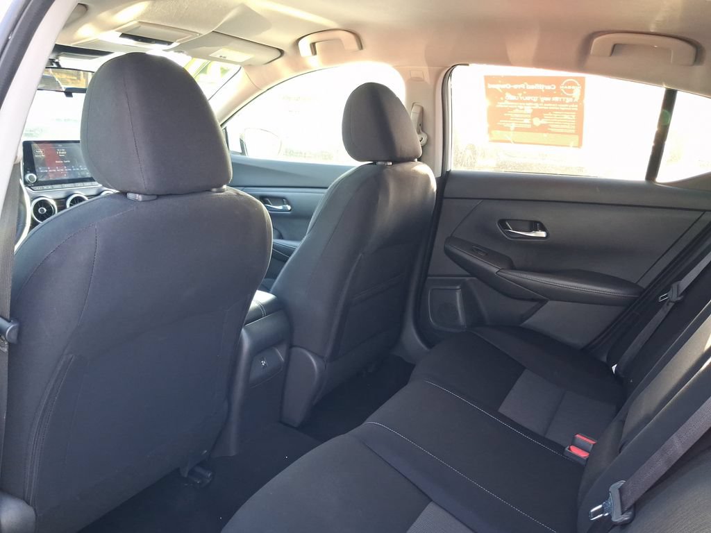 Certified 2021 Nissan Sentra SV FWD image 7