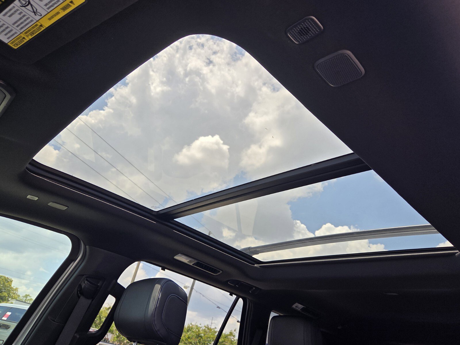 Certified 2025 Toyota Sequoia Platinum AWD/4WD image 15