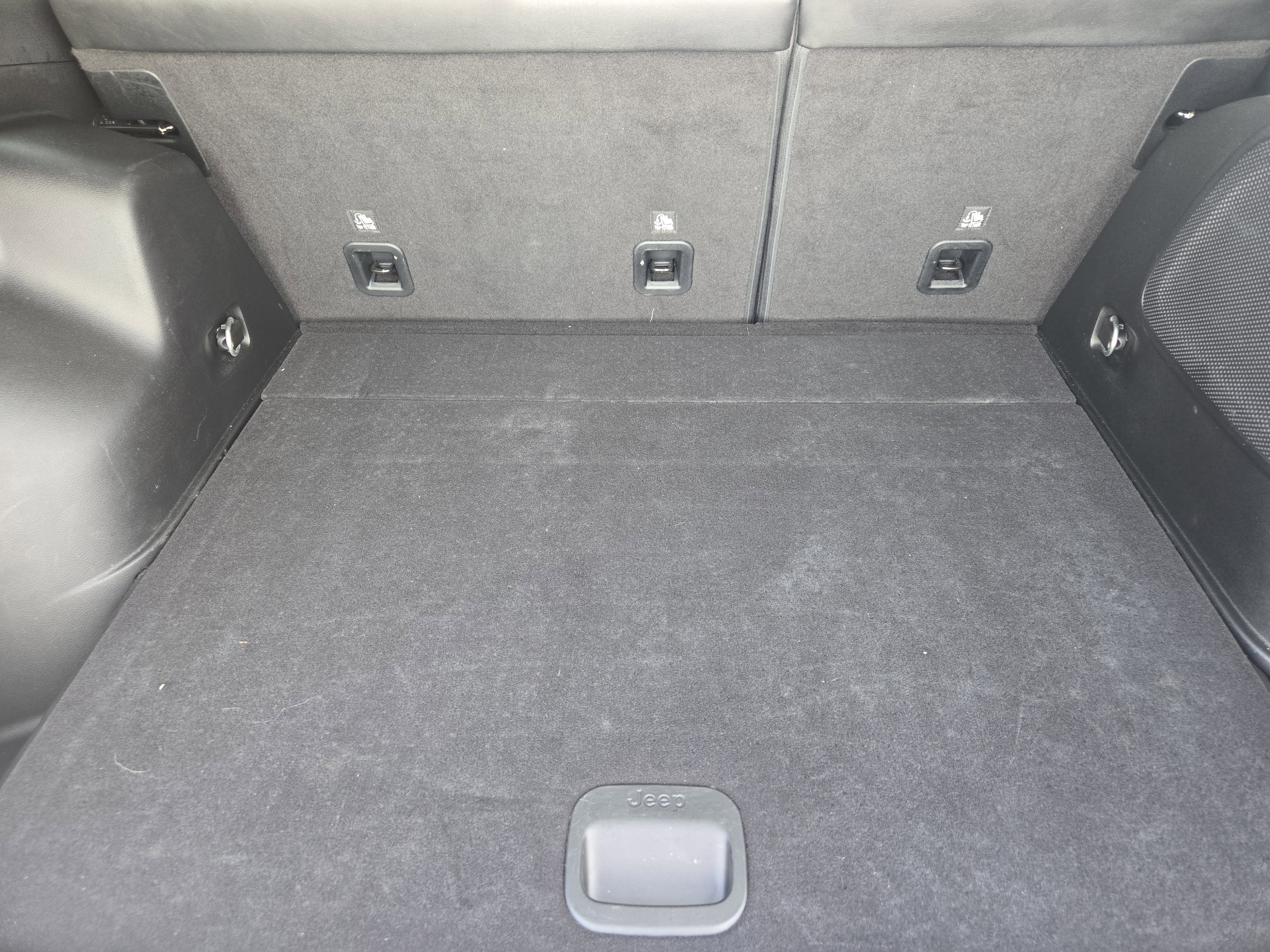 Used 2023 Jeep Cherokee Altitude Lux w/ Lux Elite Package image 35