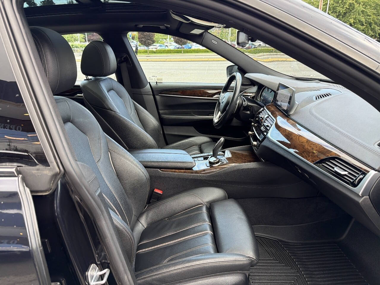Used 2018 BMW 640i Gran Turismo xDrive AWD/4WD image 18
