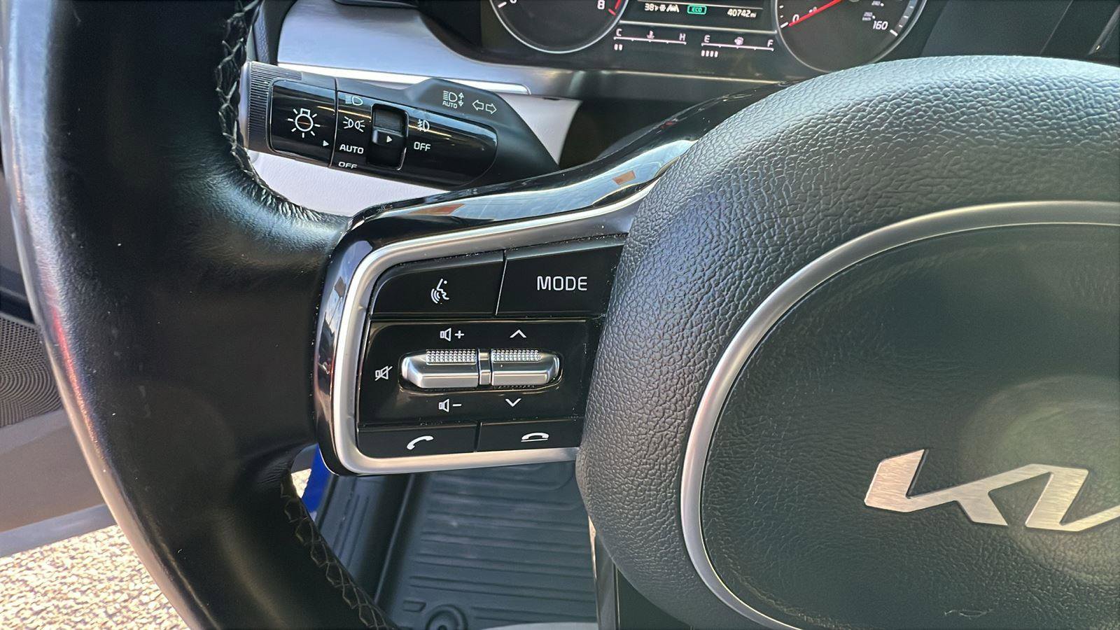 Used 2022 Kia Sorento SX FWD image 23