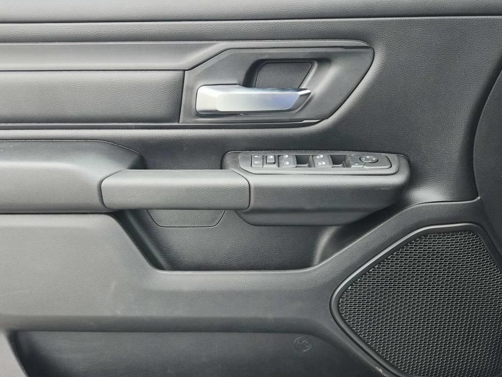 New 2026 RAM 1500 Express AWD/4WD image 29