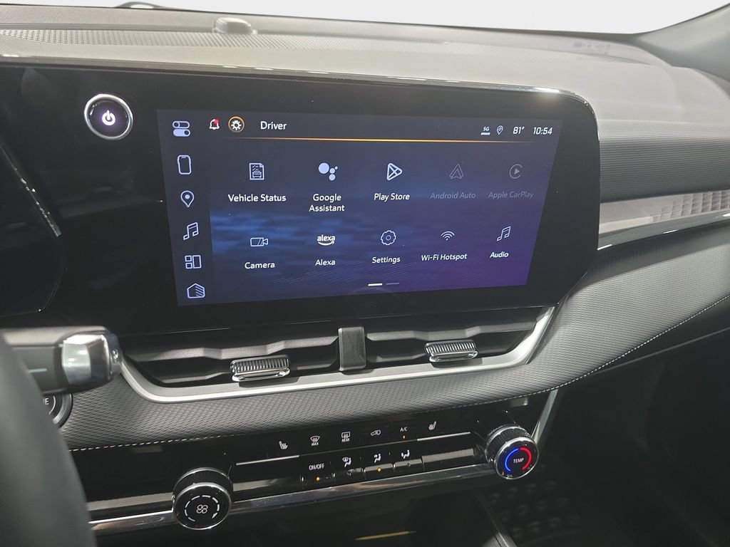 Used 2025 Chevrolet Equinox LT w/ Safety and Technology Package FWD image 16