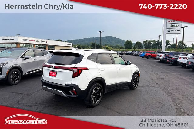 Used 2024 Kia Seltos EX FWD image 28