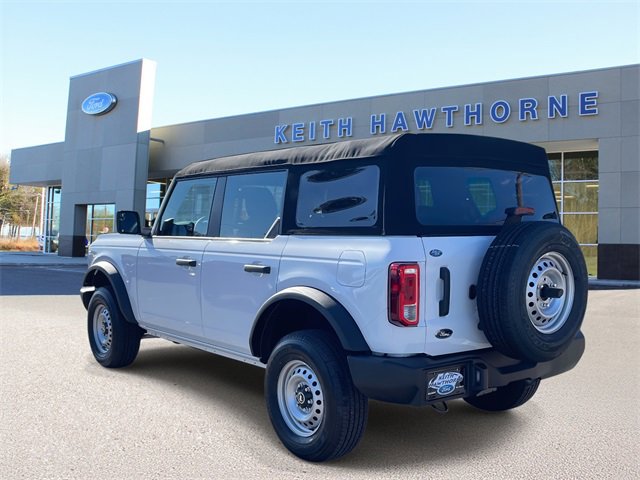 New 2025 Ford Bronco 4-Door image 4