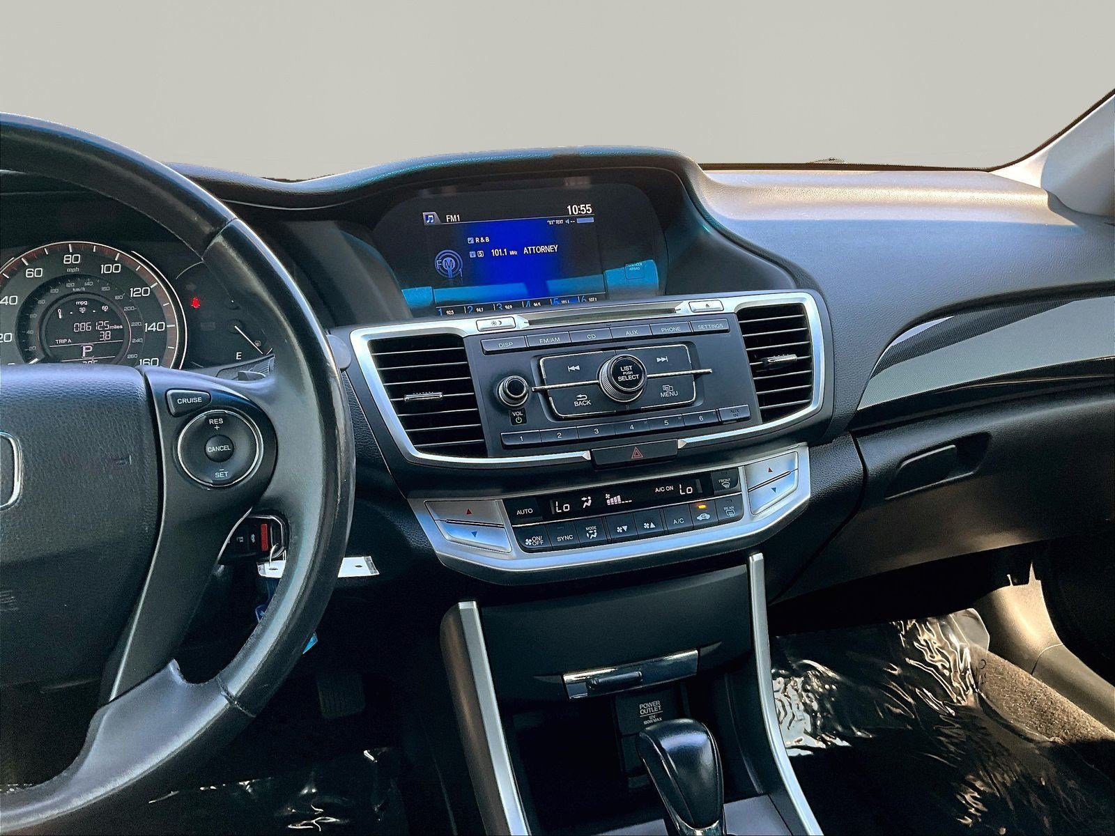 Used 2013 Honda Accord Sport image 9