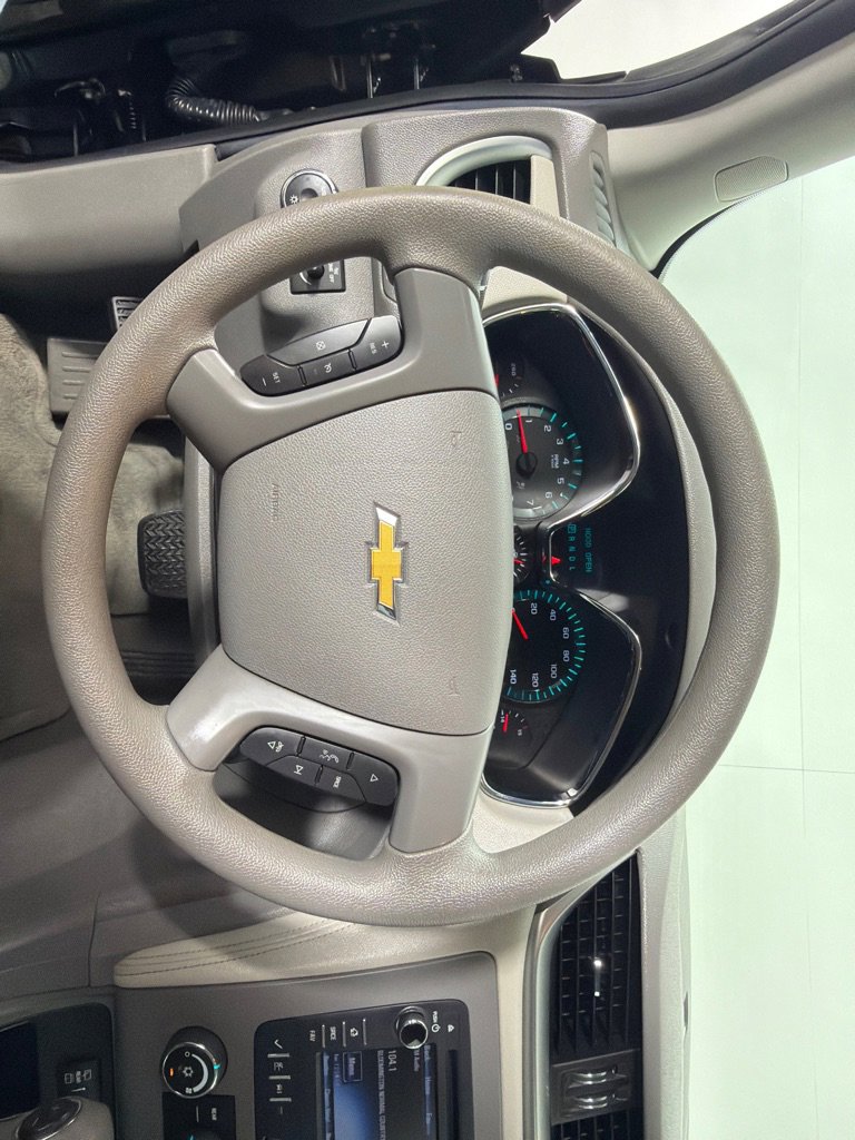Used 2015 Chevrolet Traverse LS FWD image 15