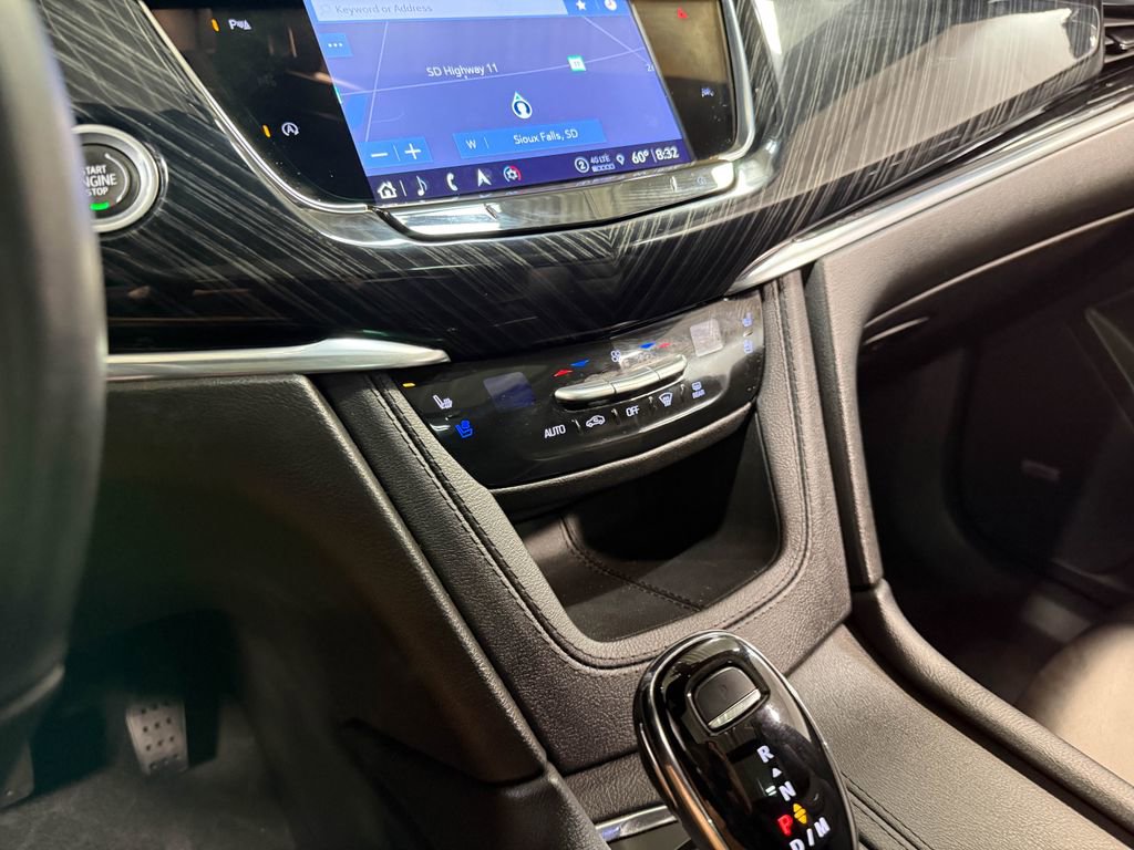 Used 2023 Cadillac XT6 Premium Luxury image 83