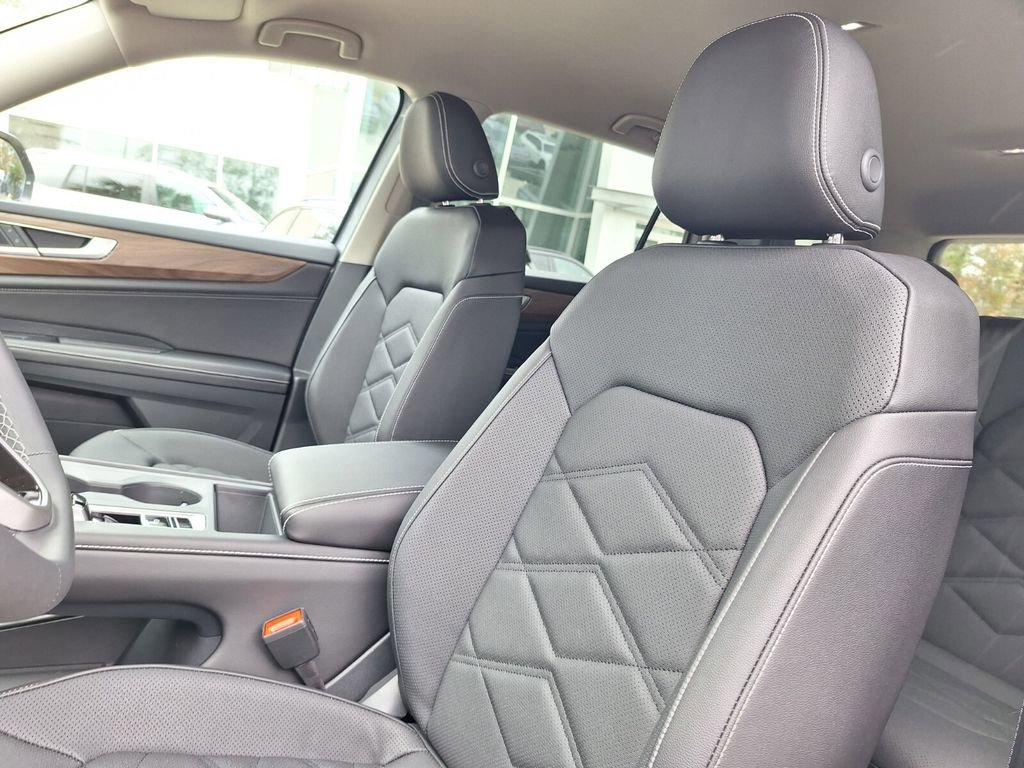 New 2026 Volkswagen Atlas SE image 10