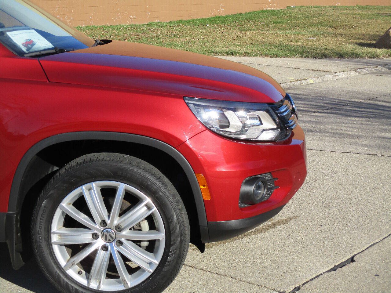 Used 2016 Volkswagen Tiguan SE AWD/4WD image 40