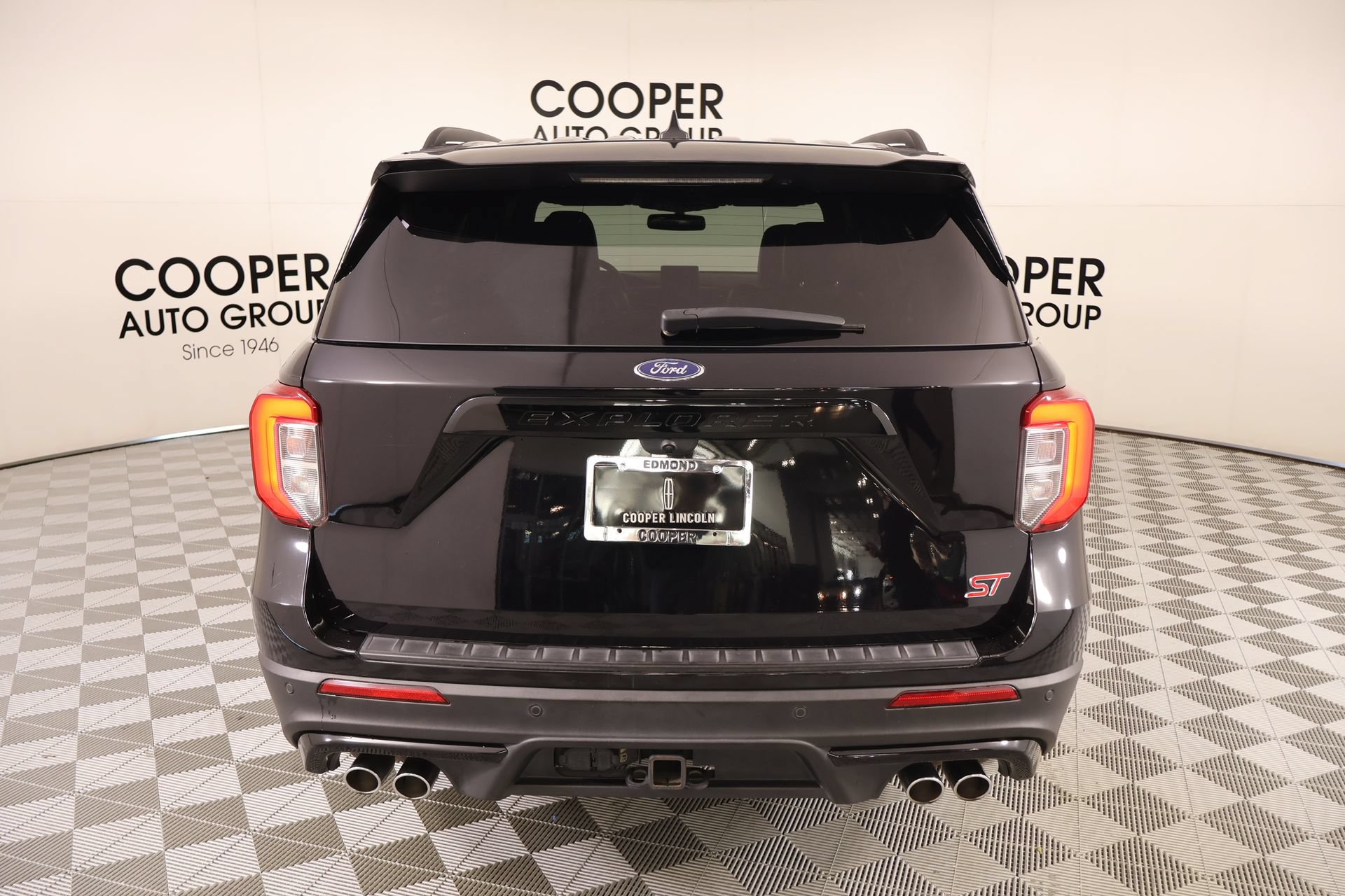 Used 2021 Ford Explorer ST w/ Equipment Group 401A AWD/4WD image 24