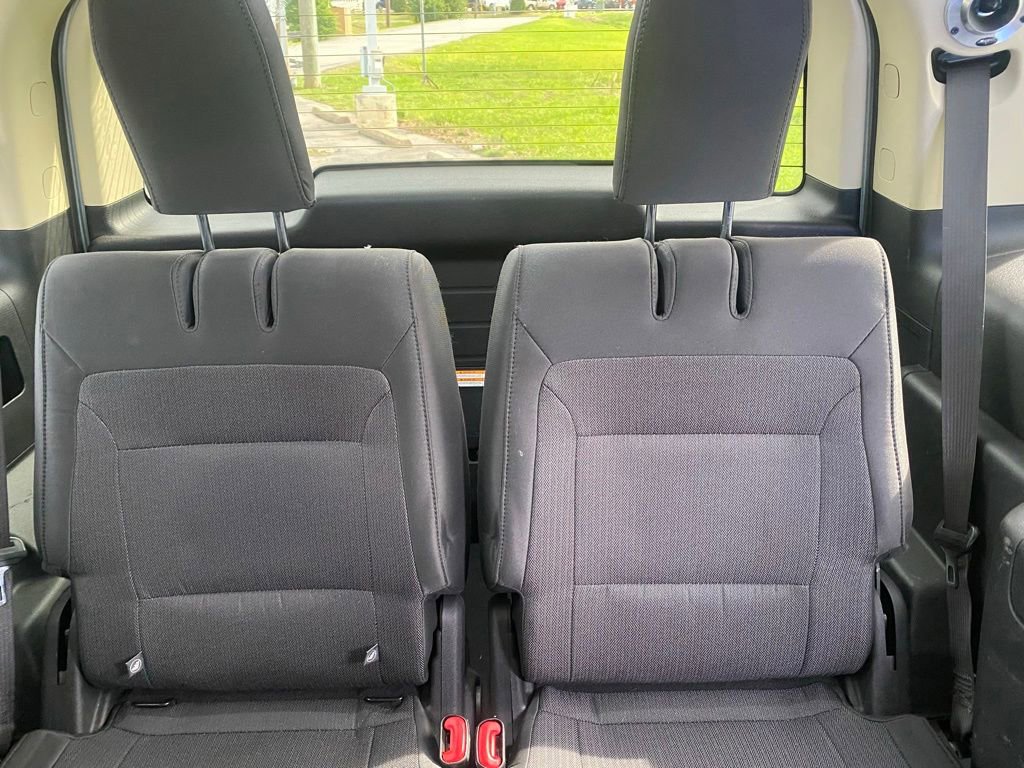 Used 2019 Ford Flex SE FWD image 29
