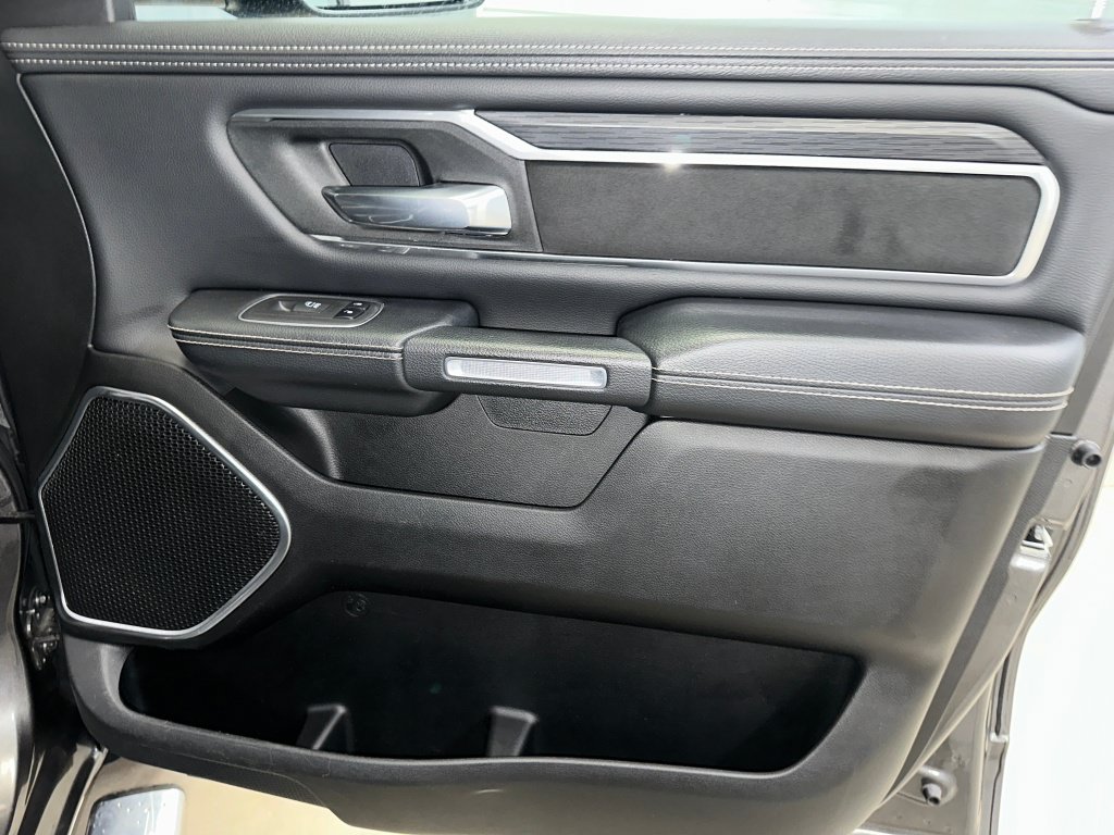 Used 2023 RAM 1500 Laramie AWD/4WD image 32